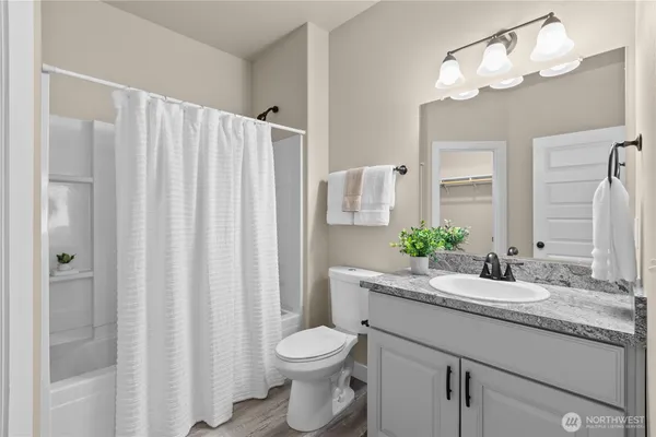 $969,999 | 3118 290th Street South, Roy, WA 98580