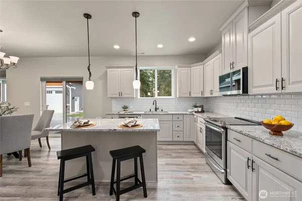 $969,999 | 3118 290th Street South, Roy, WA 98580