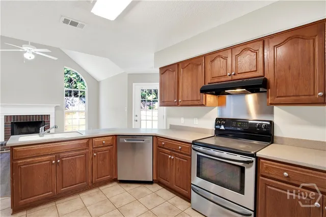 $2,400 | 387 Shady Hill Circle, Richmond Hill, GA 31324