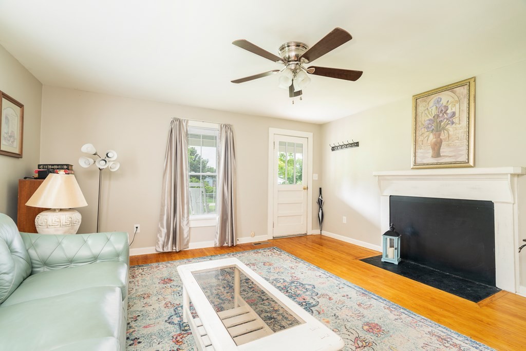 668 East Nails Creek Road Seymour, TN 37865 - Photo 3 of 21 Gallery Image 3