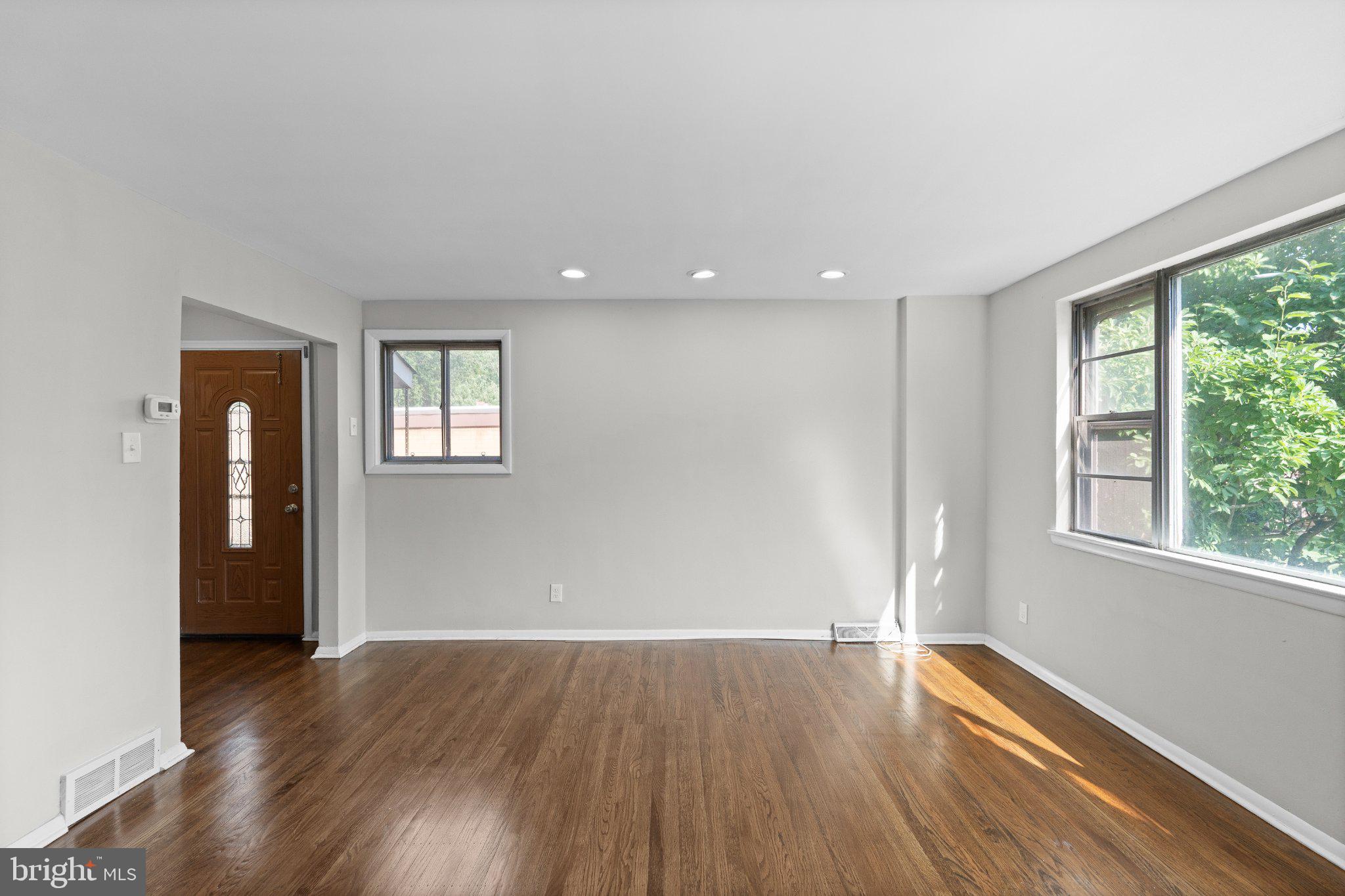 205 Juniper Road, Unit 288 Havertown, PA 19083 - Photo 10 of 28 Bright and airy living space awaits.