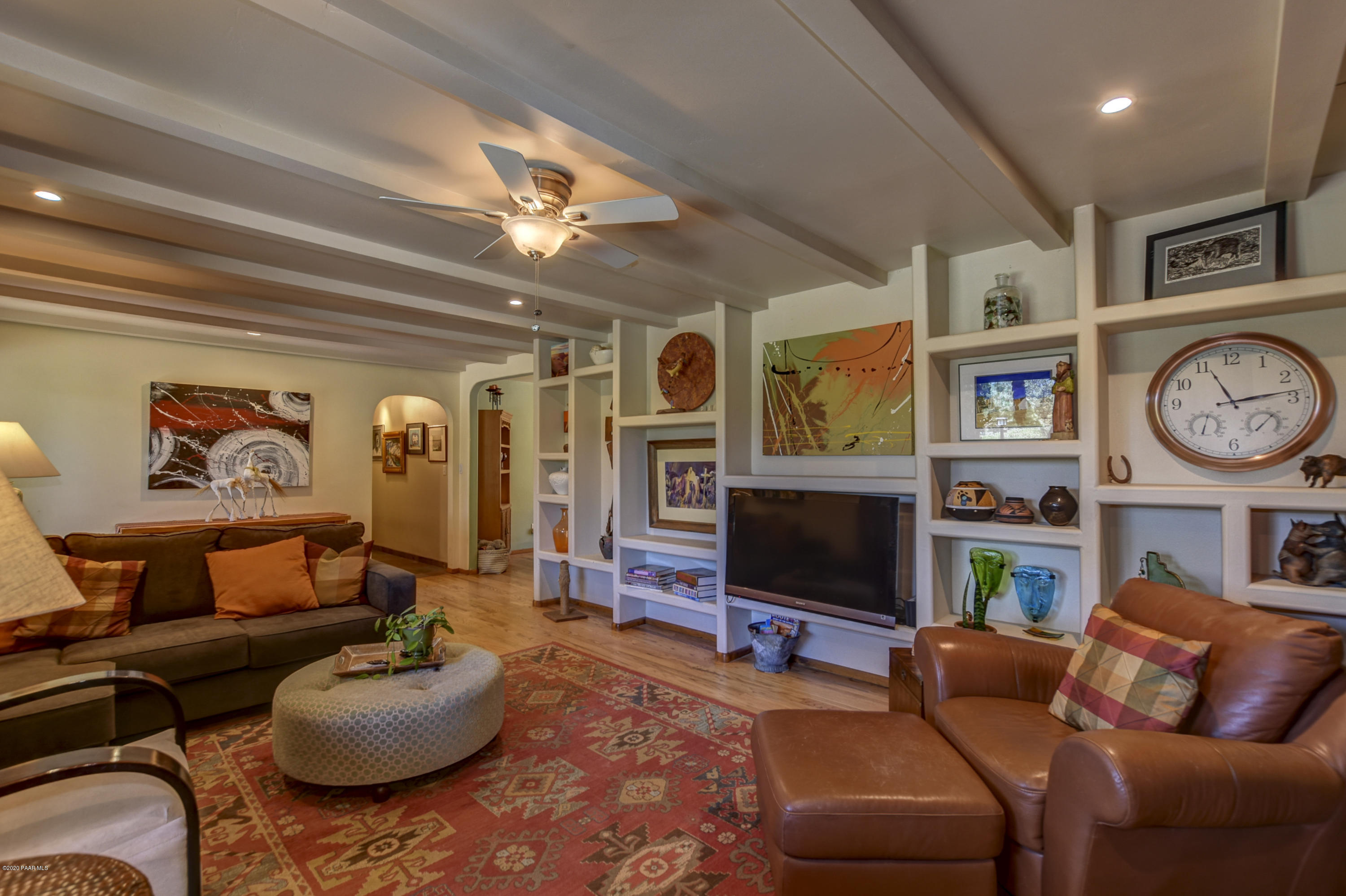 1011 Norris Road Prescott, AZ 86305 - Photo 9 of 62 009_Built ins in Family Room