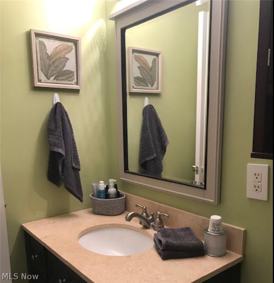 934 Hampton Ridge Drive Akron, OH 44313 - Photo 8 of 23 Gallery Image 8