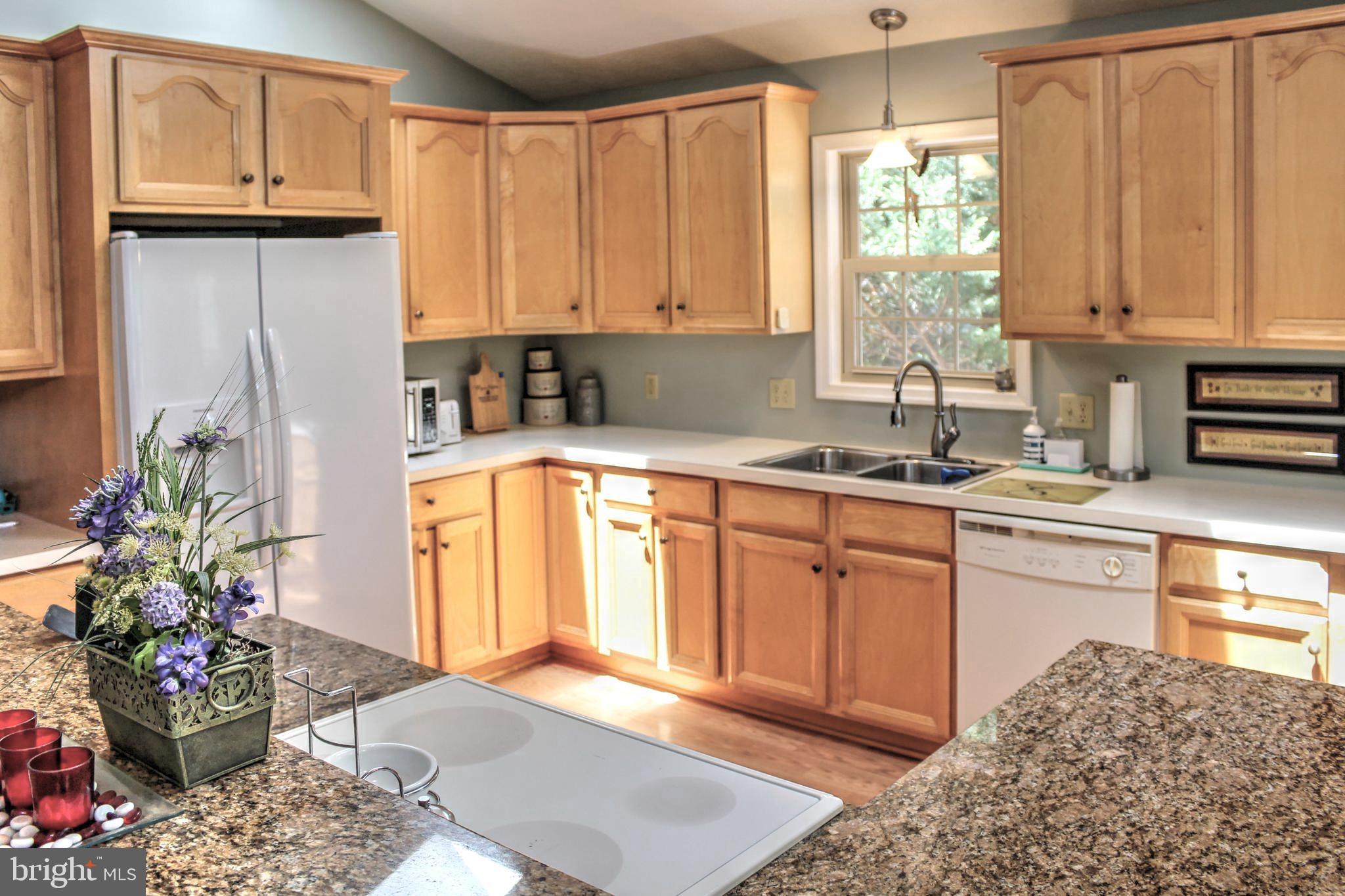 Plenty of room in the kitchen