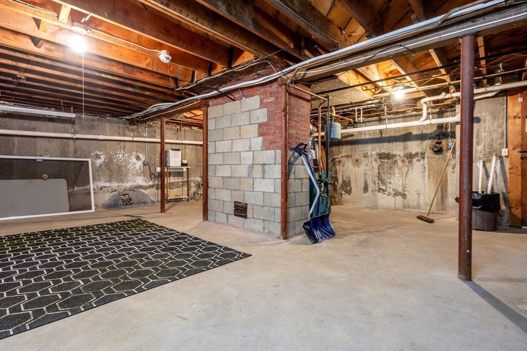 142 Chestnut Street Barnstable, MA 02601 - Photo 36 of 42 a view of a porch