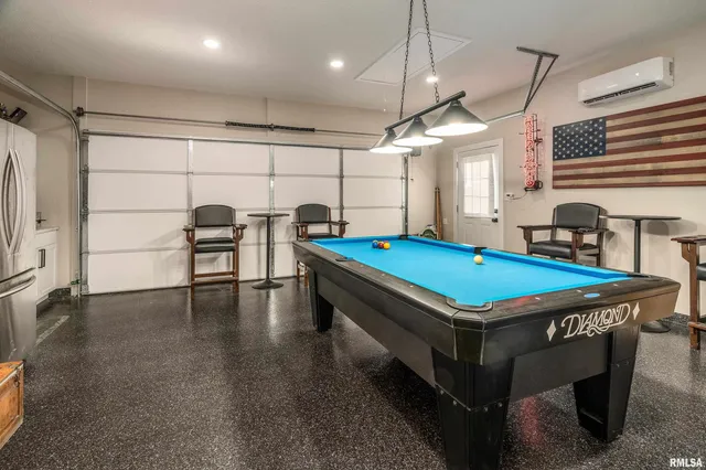 $339,000 | 2701 Hickory Lane, Marion, IL 62959