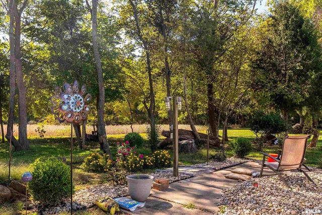 $339,000 | 2701 Hickory Lane, Marion, IL 62959