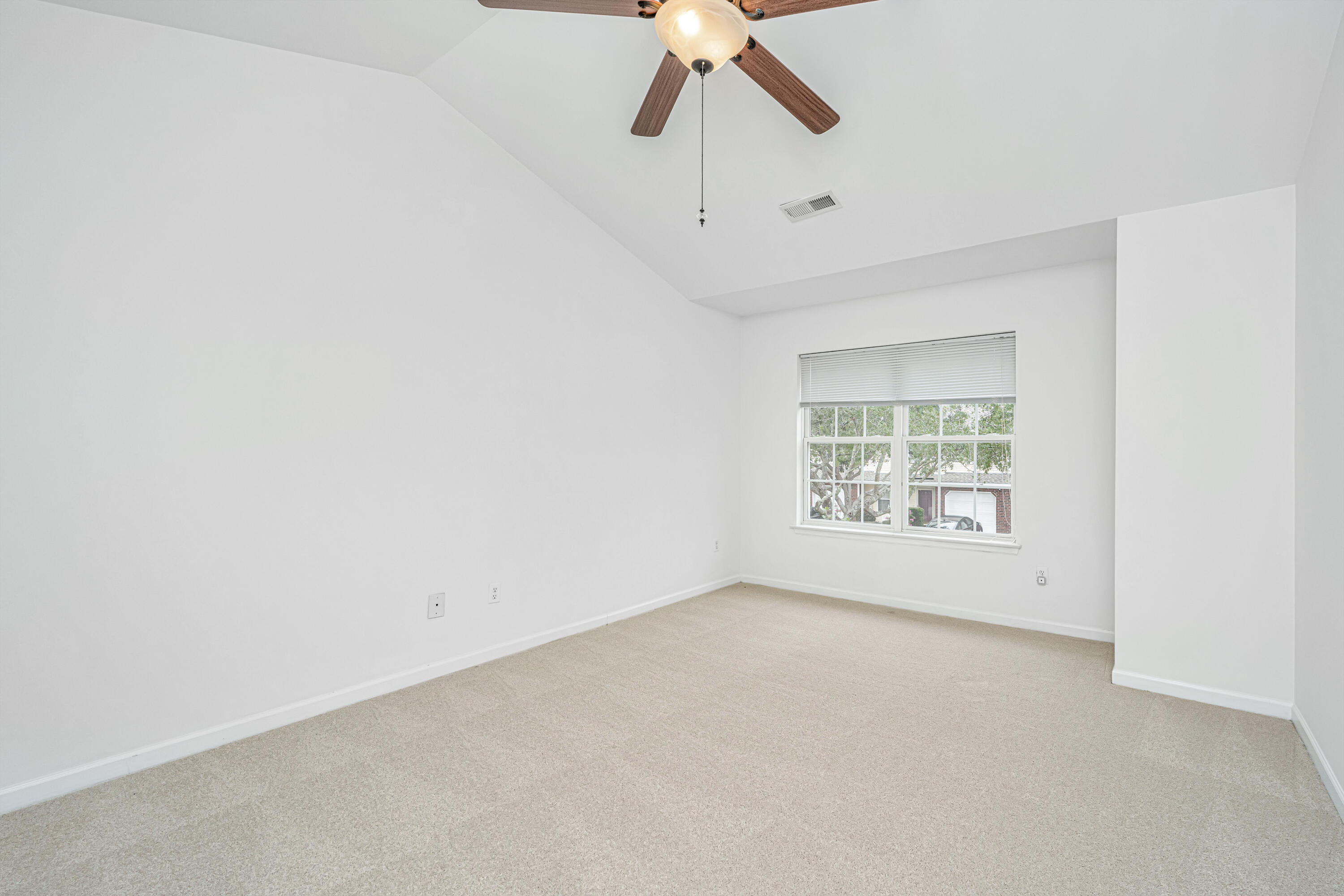 5222 Chicory Lane North Charleston, SC 29420 - Photo 24 of 51 5222ChicoryLn023