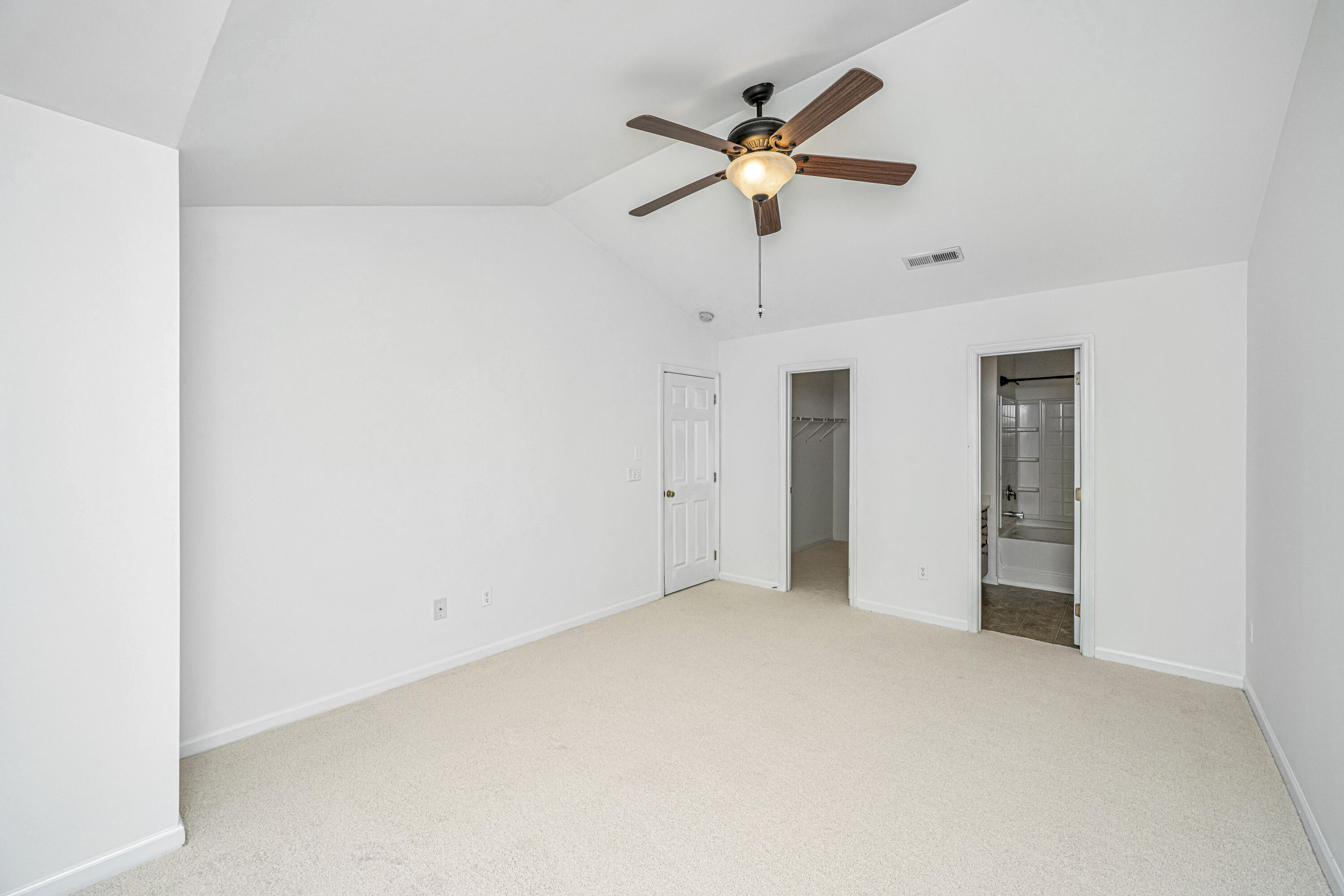 5222 Chicory Lane North Charleston, SC 29420 - Photo 26 of 51 5222ChicoryLn025