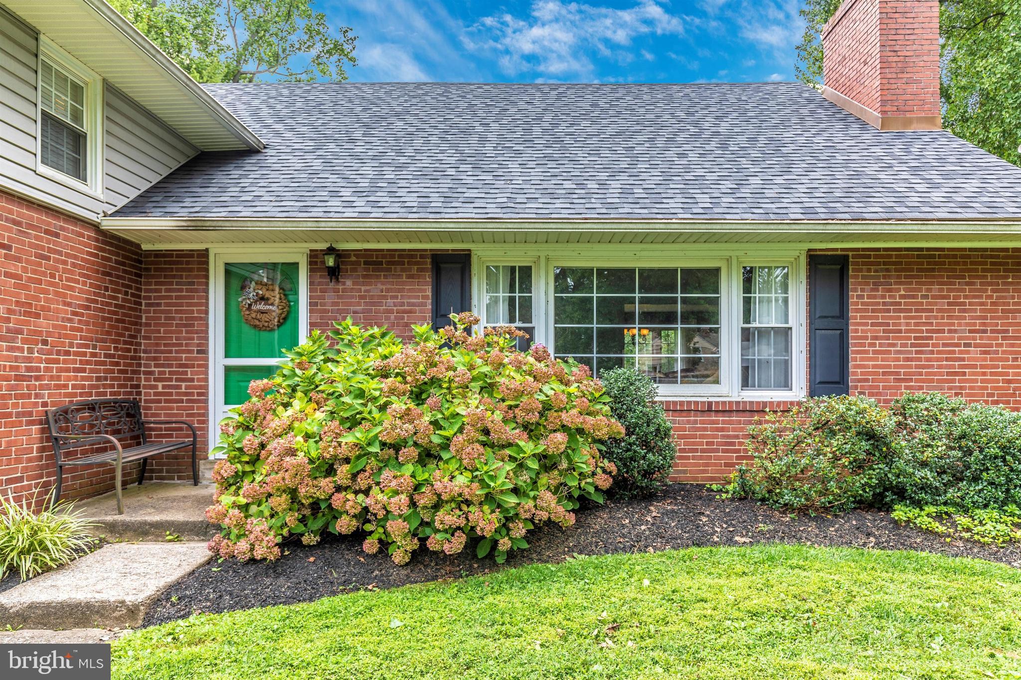 384 Woodcrest Road Wayne, PA 19087 - Photo 2 of 58