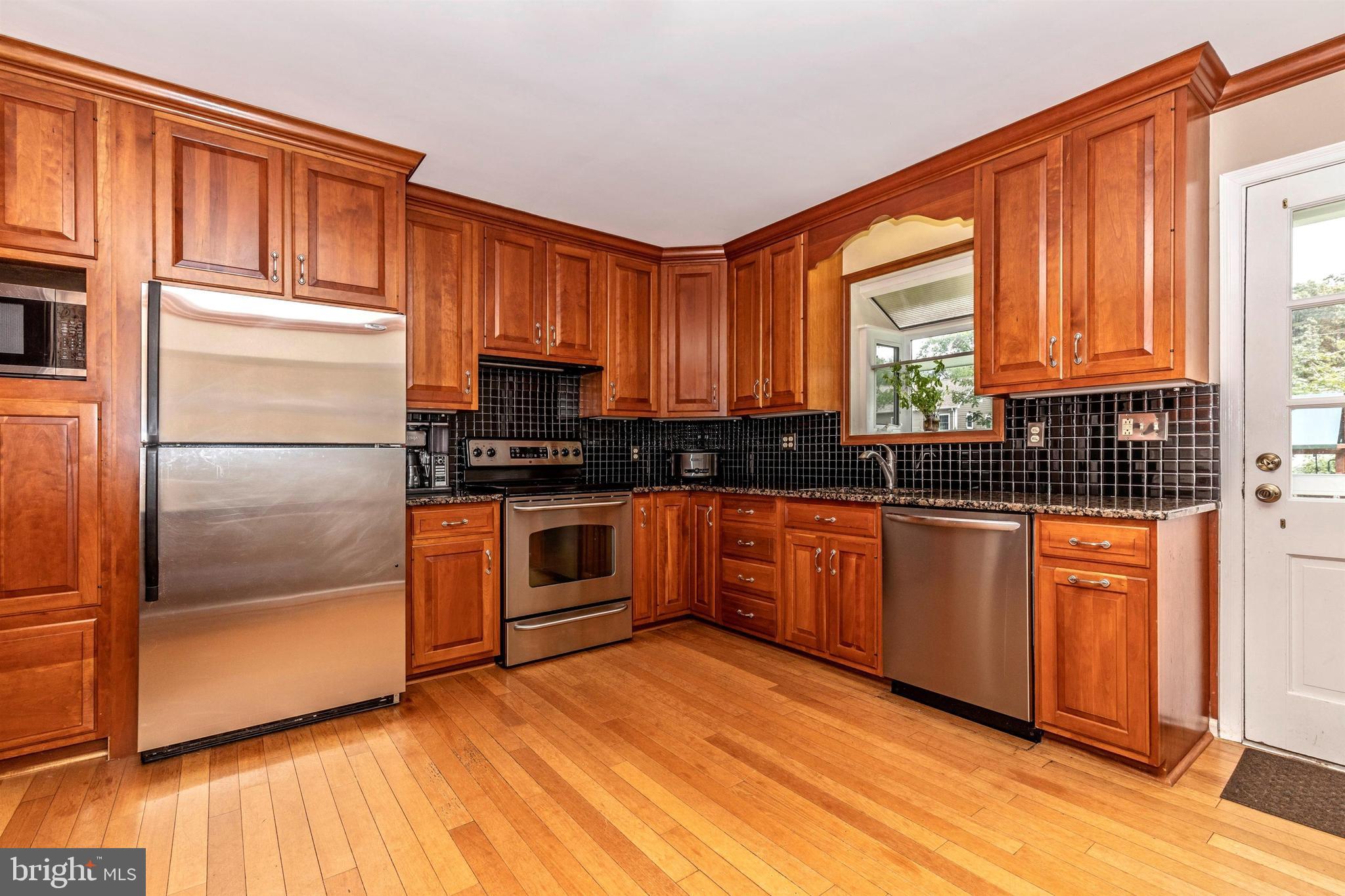 384 Woodcrest Road Wayne, PA 19087 - Photo 19 of 58