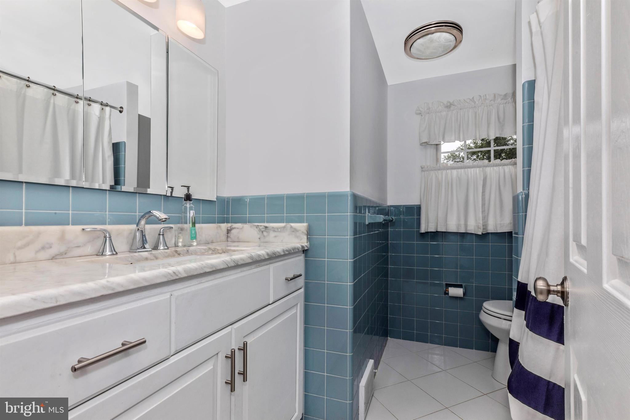 384 Woodcrest Road Wayne, PA 19087 - Photo 34 of 58