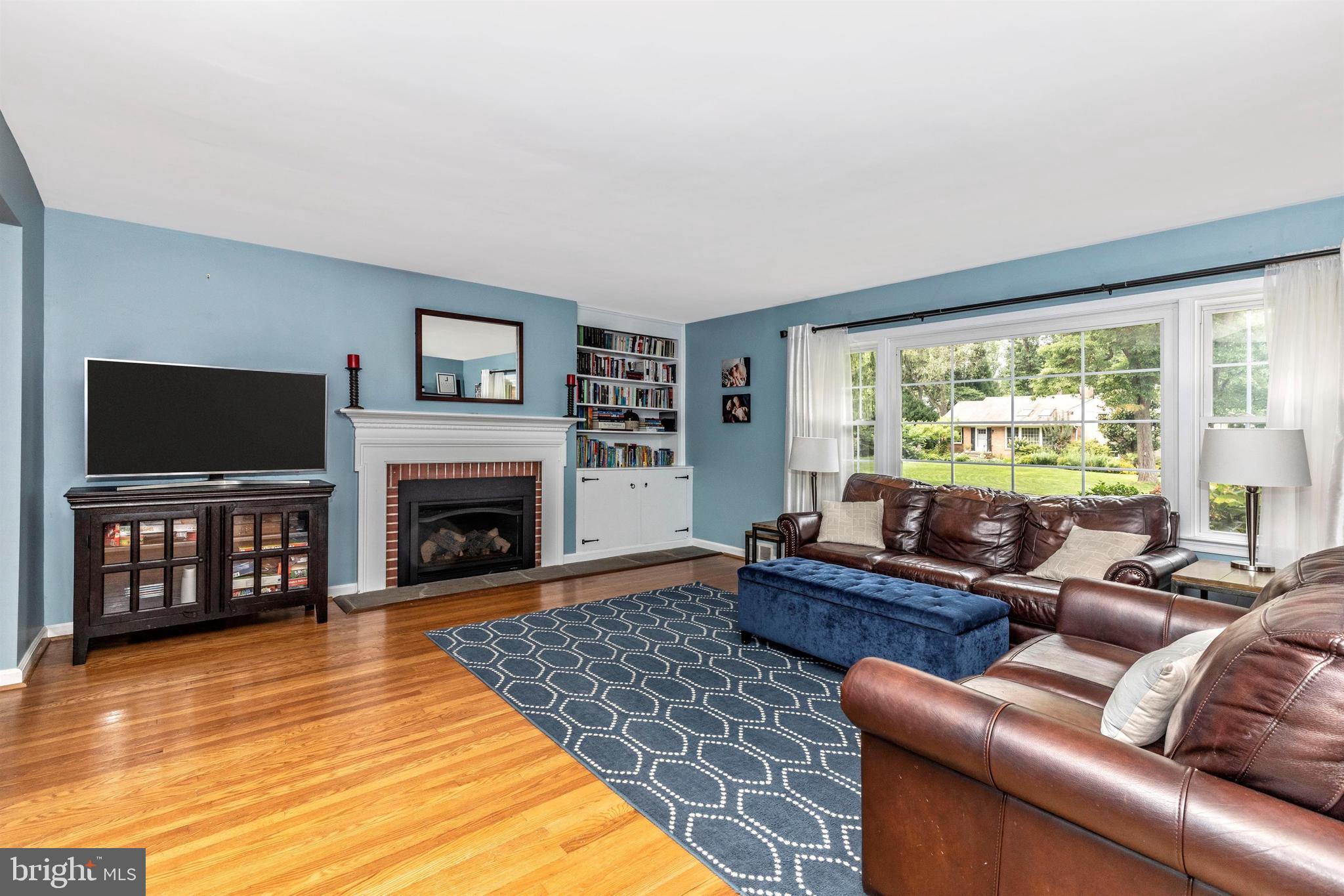 384 Woodcrest Road Wayne, PA 19087 - Photo 5 of 58
