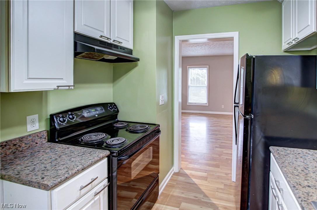230 East Wilbeth Road Akron, OH 44301 - Photo 3 of 32