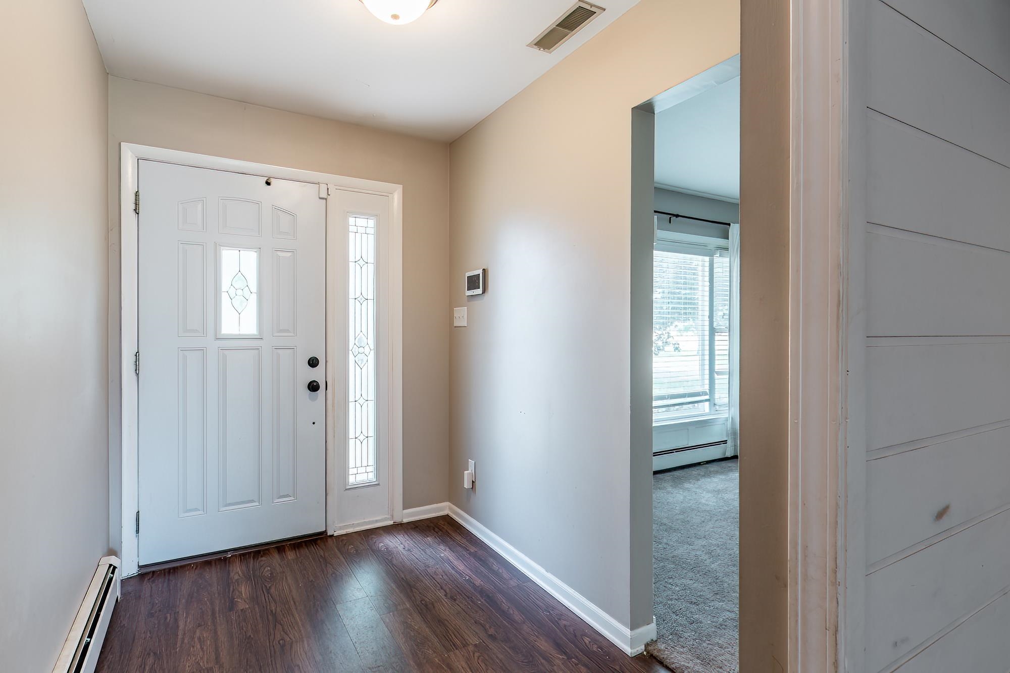 15707 Bluffton Road Fort Wayne, IN 46819 - Photo 4 of 35