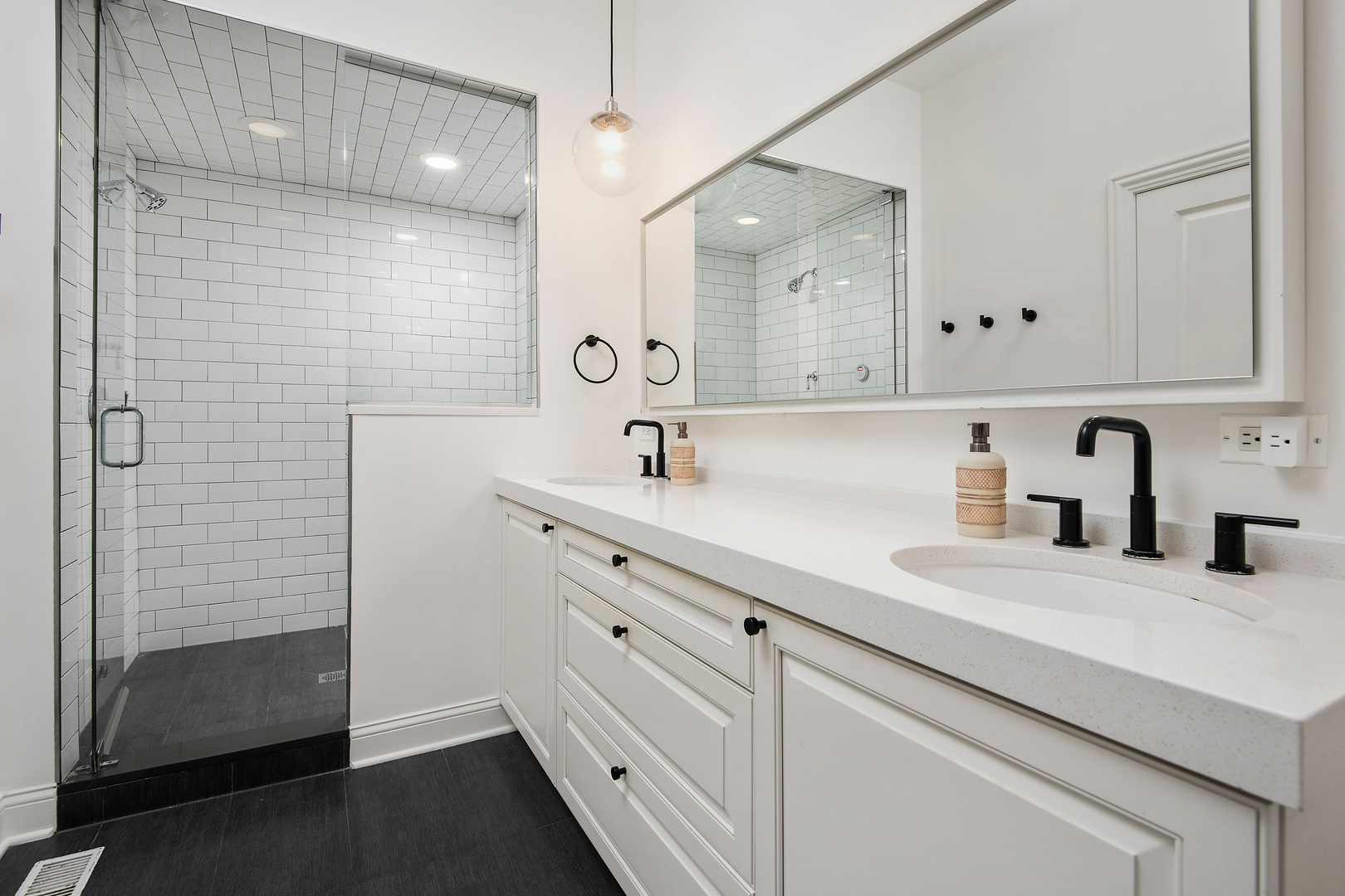 2136 West Division Street, Unit 4 Chicago, IL 60622 - Photo 9 of 16