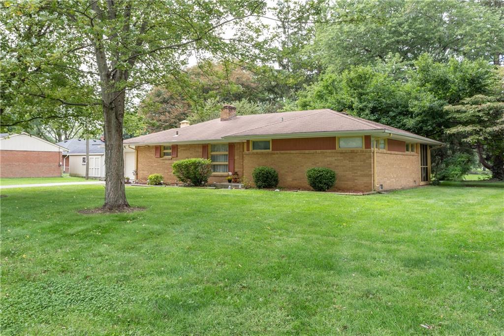 925 Longfellow Road Anderson, IN 46011 - Photo 4 of 28 Gallery Image 4