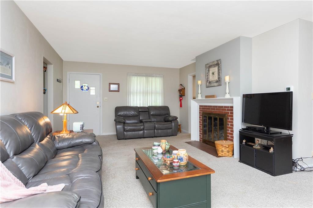 925 Longfellow Road Anderson, IN 46011 - Photo 8 of 28 Gallery Image 8