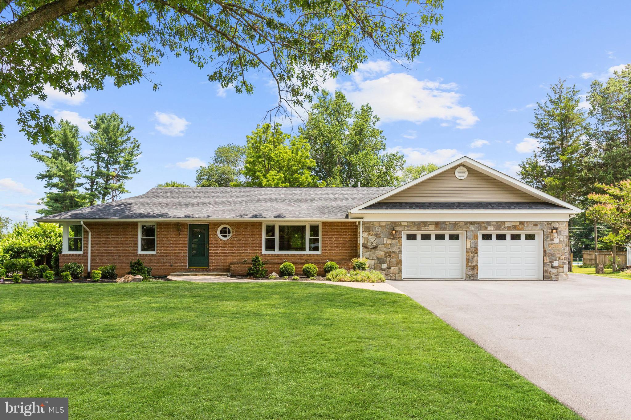 6629 Whitegate Road Clarksville, MD 21029 - Photo 1 of 44 Welcome to 6629 Whitegate Road!