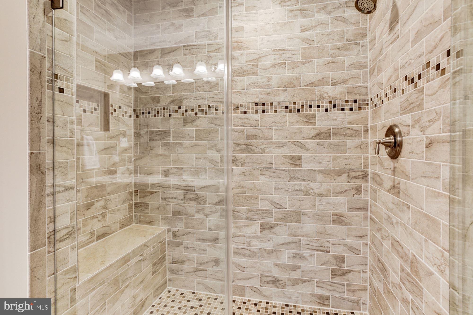 6629 Whitegate Road Clarksville, MD 21029 - Photo 16 of 44 Master Bath