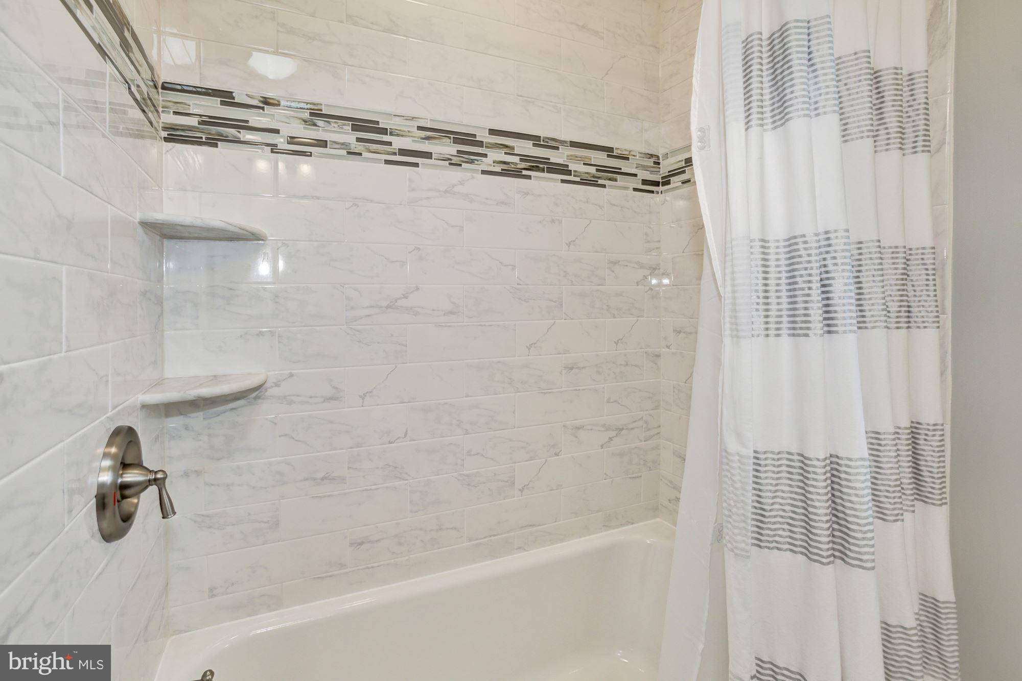 6629 Whitegate Road Clarksville, MD 21029 - Photo 22 of 44 Full Bath