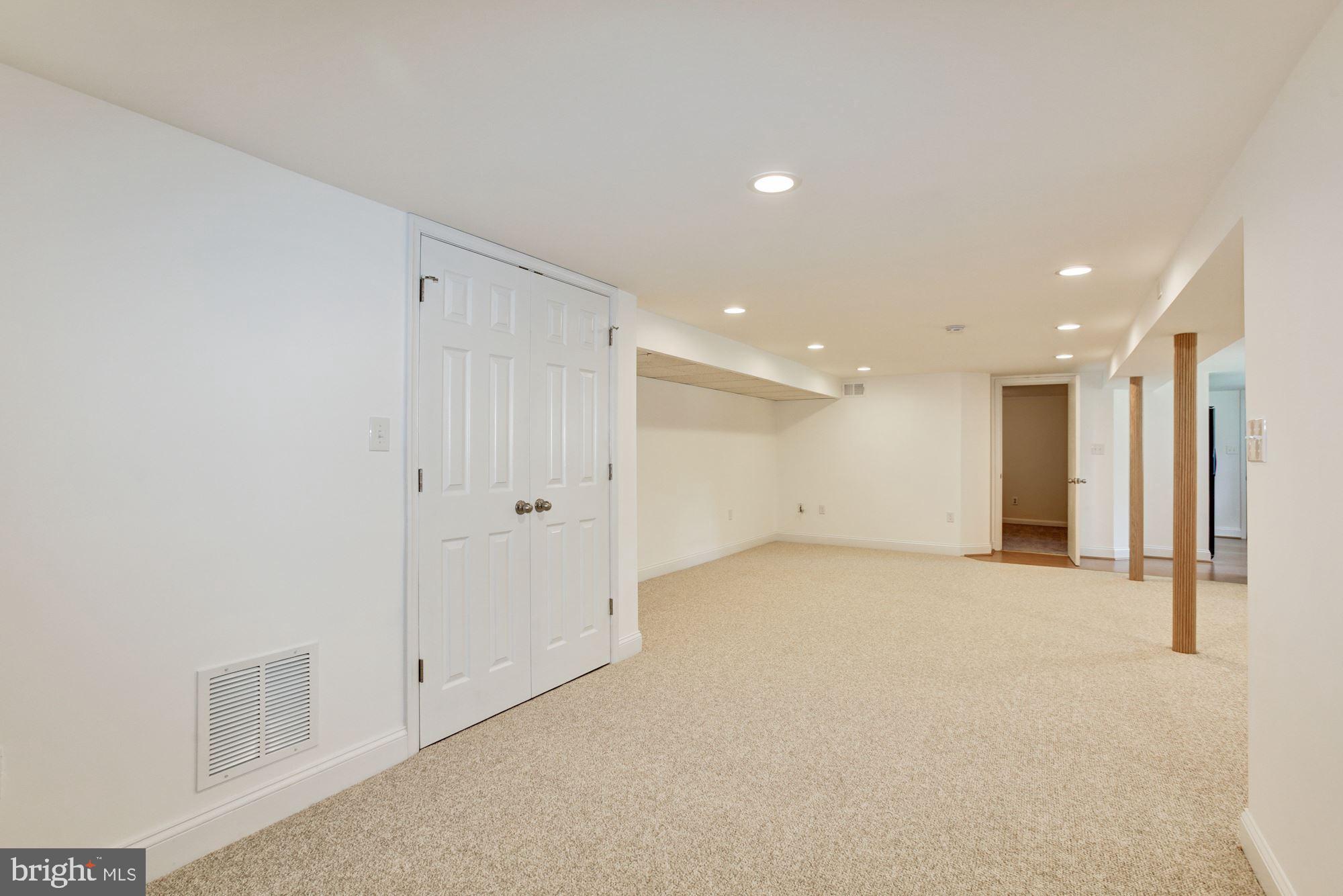 6629 Whitegate Road Clarksville, MD 21029 - Photo 26 of 44 Recreation Room