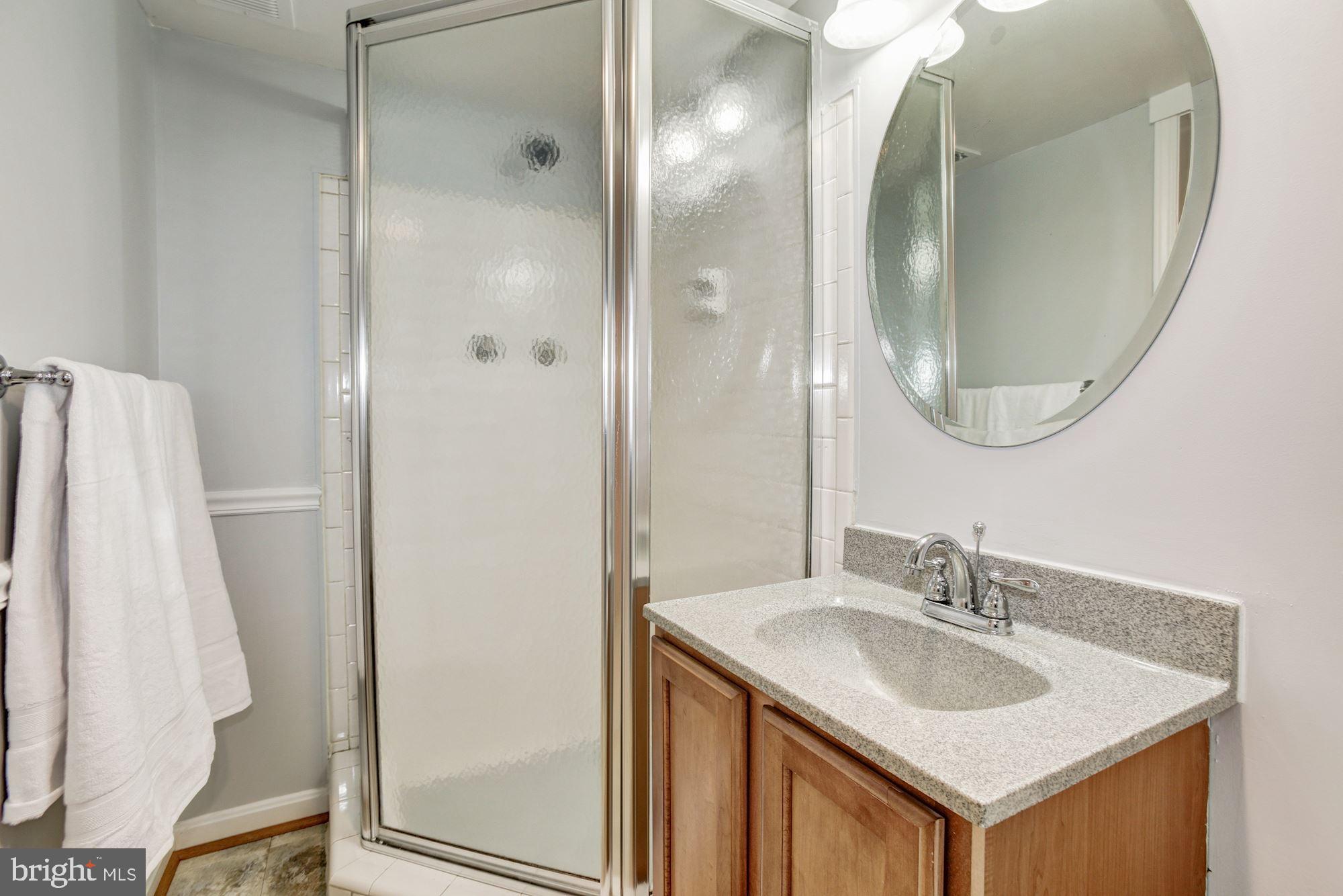 6629 Whitegate Road Clarksville, MD 21029 - Photo 35 of 44 Full Bath
