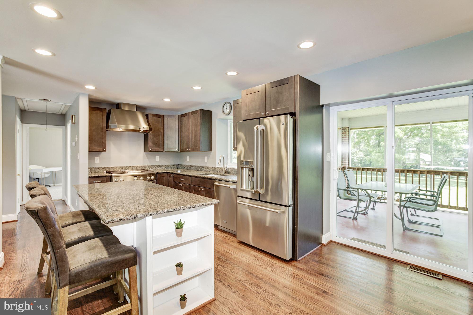 6629 Whitegate Road Clarksville, MD 21029 - Photo 7 of 44 Beautiful Kitchen