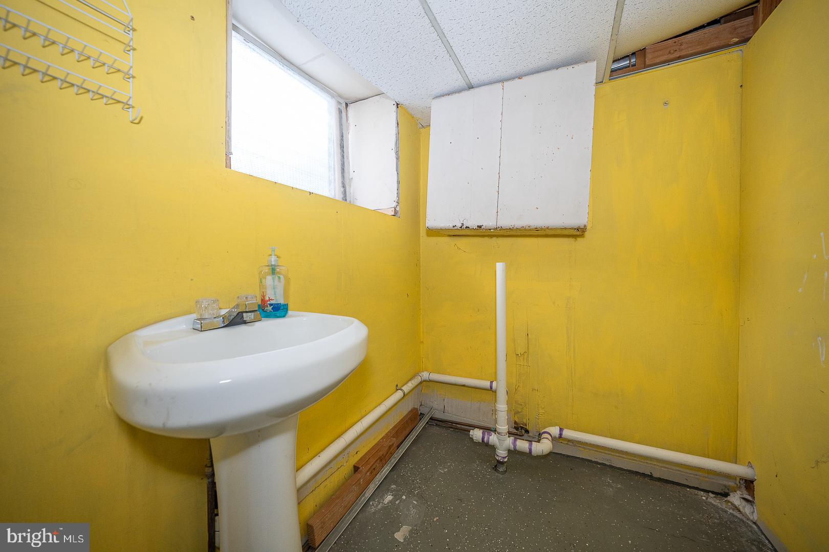 12 Kenmore Road Upper Darby, PA 19082 - Photo 40 of 50 Half Bathroom in basement