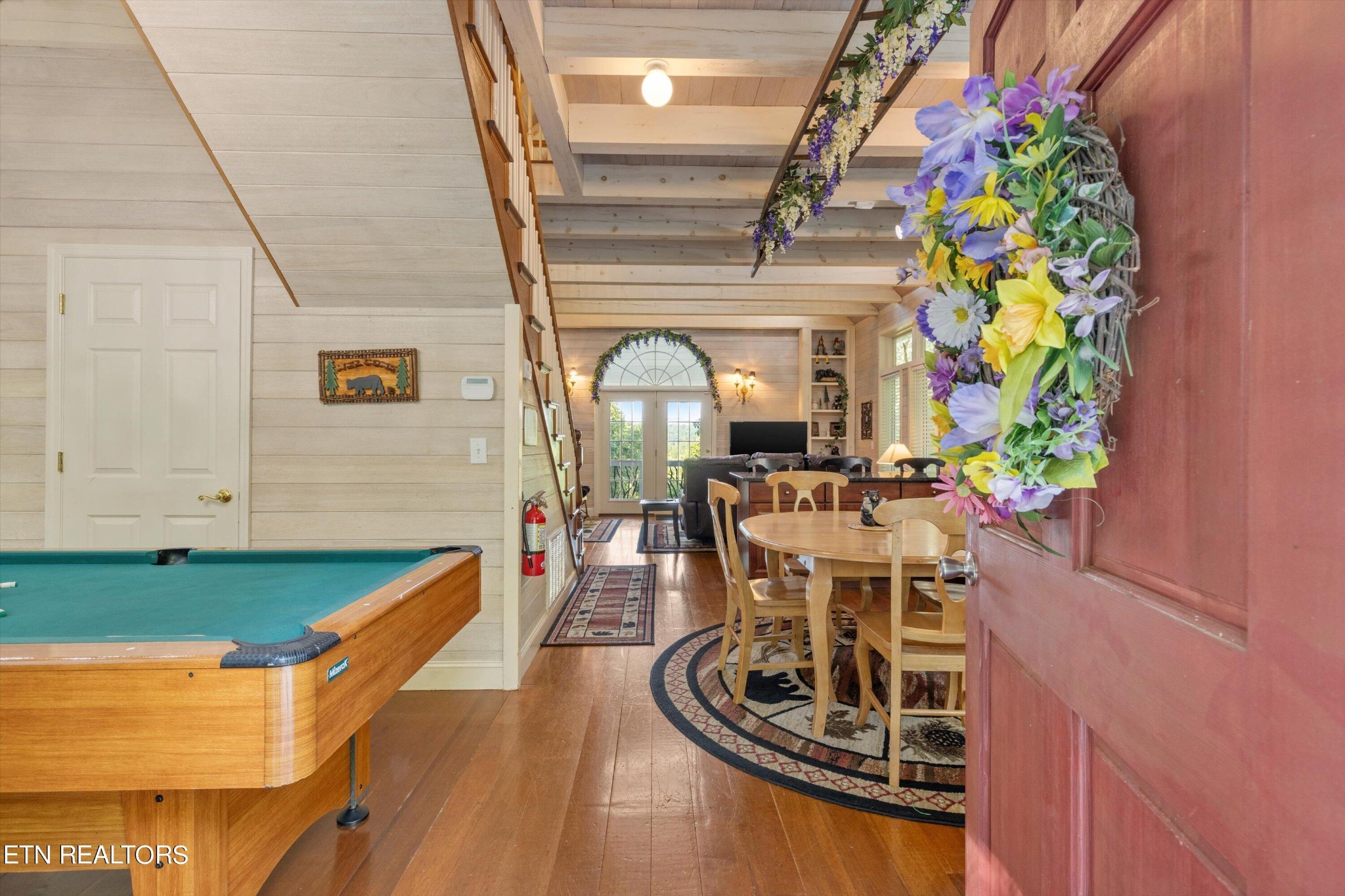 3638 Locust Ridge Road Sevierville, TN 37876 - Photo 11 of 50 a living room with furniture