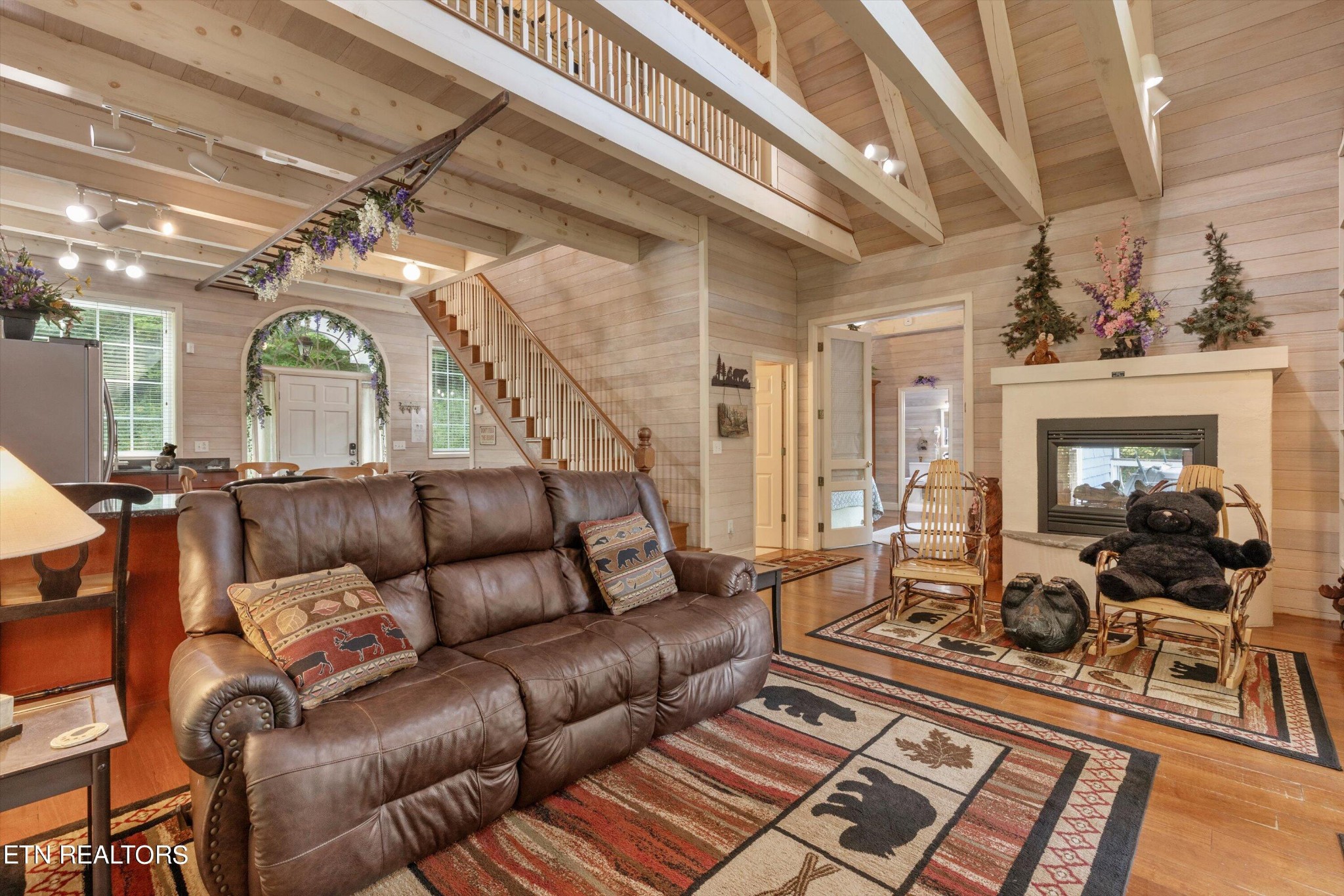 3638 Locust Ridge Road Sevierville, TN 37876 - Photo 20 of 50 a living room with furniture