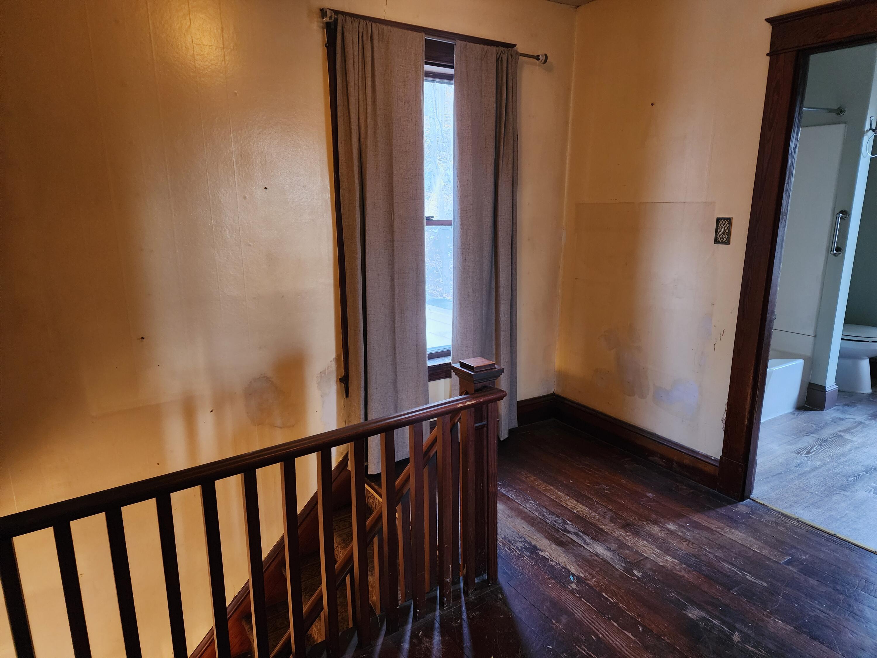 7 Beacon Street Livermore Falls, ME 04254 - Photo 15 of 19 20251120_075511