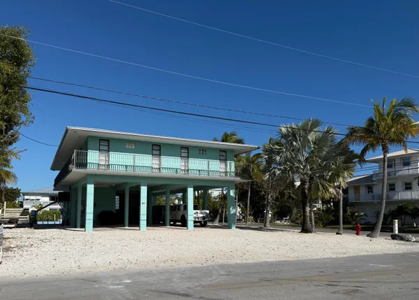 $1,595,000 | 887 Bay Drive, Summerland Key, FL 33042