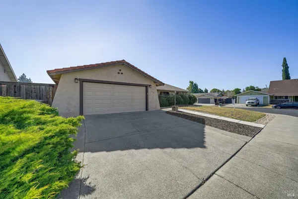 $609,000 | 2132 Trinidad Place, Fairfield, CA 94534