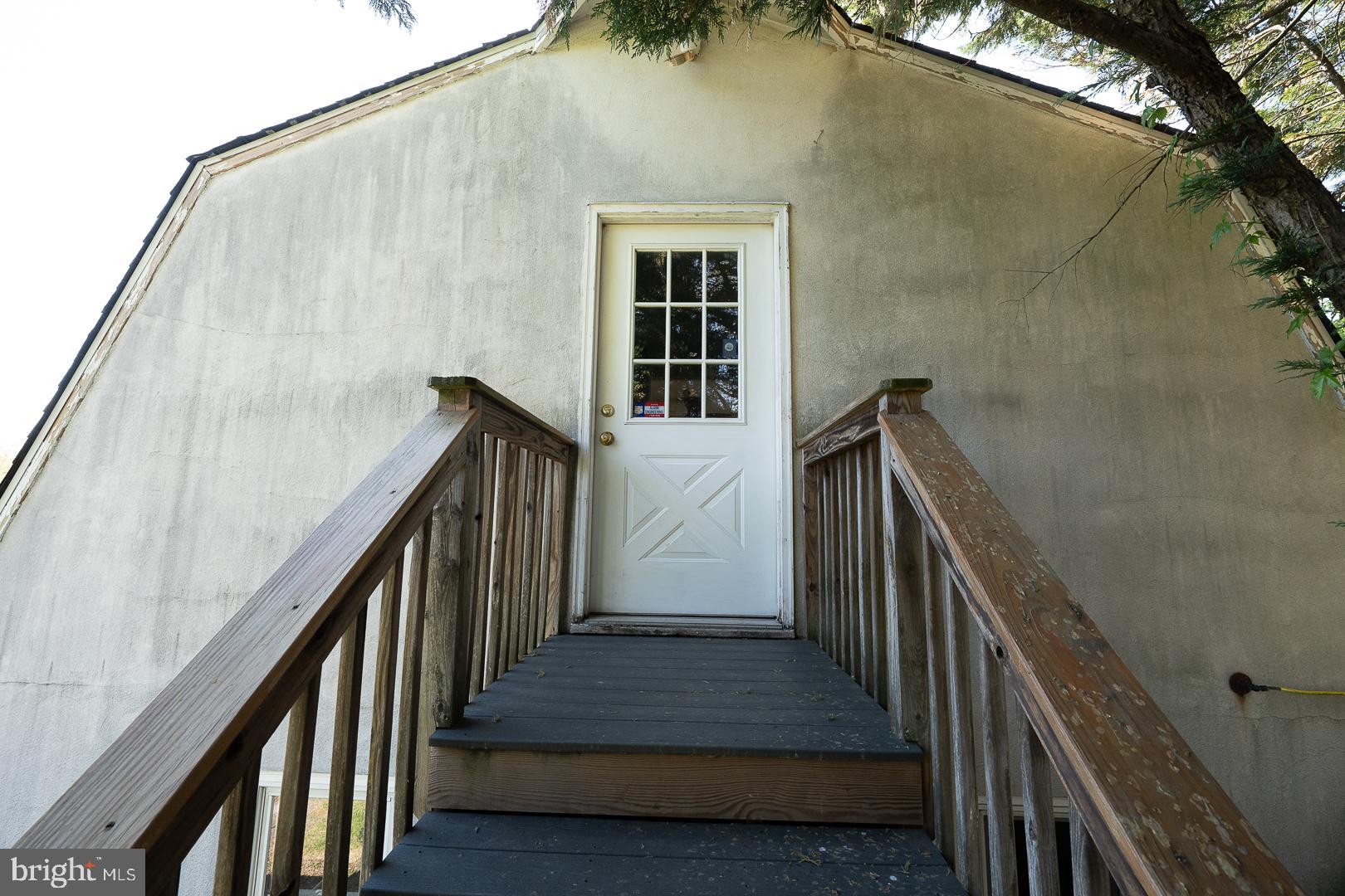 526 Egypt Road Phoenixville, PA 19460 - Photo 26 of 64 a view of entryway