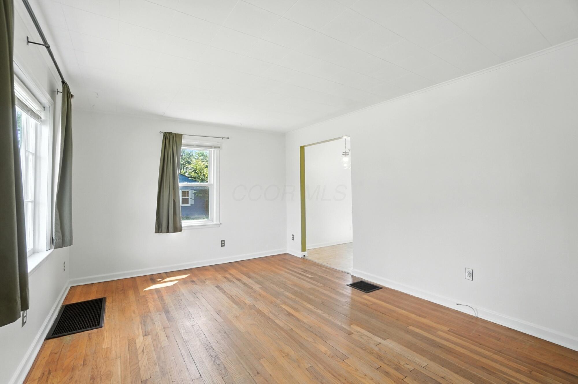 2553 Audubon Road Columbus, OH 43211 - Photo 8 of 53 049