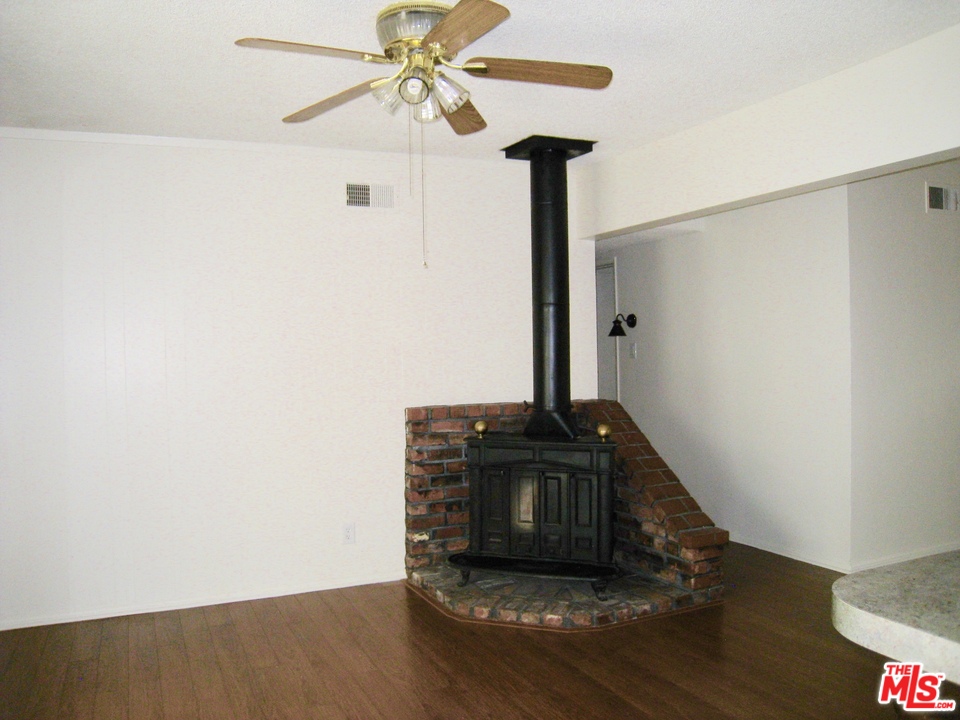 25072 Wiley Canyon Road Newhall, CA 91321 - Photo 14 of 45