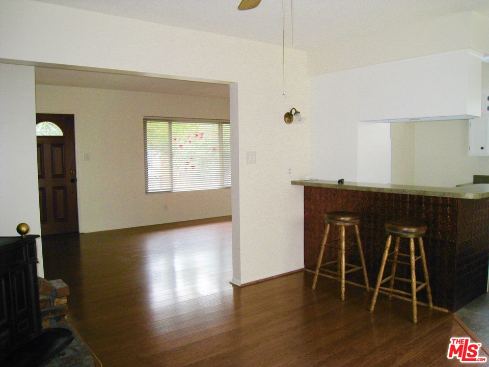 25072 Wiley Canyon Road Newhall, CA 91321 - Photo 15 of 45