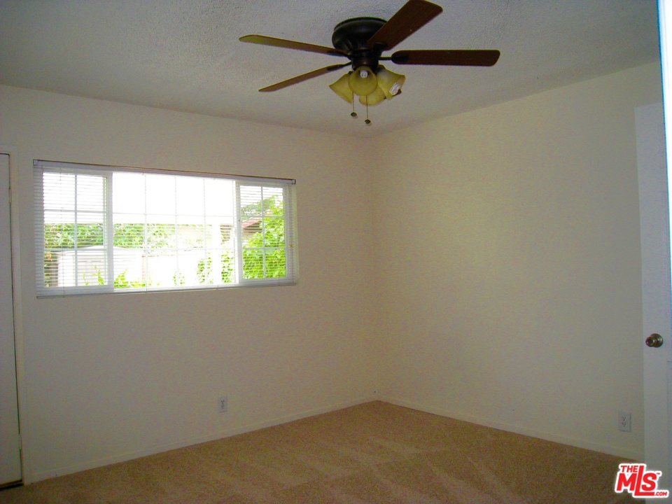 25072 Wiley Canyon Road Newhall, CA 91321 - Photo 20 of 45