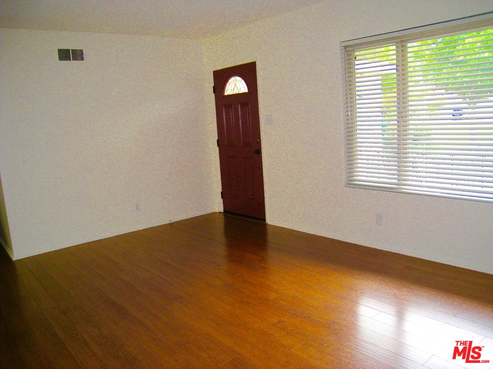 25072 Wiley Canyon Road Newhall, CA 91321 - Photo 7 of 45