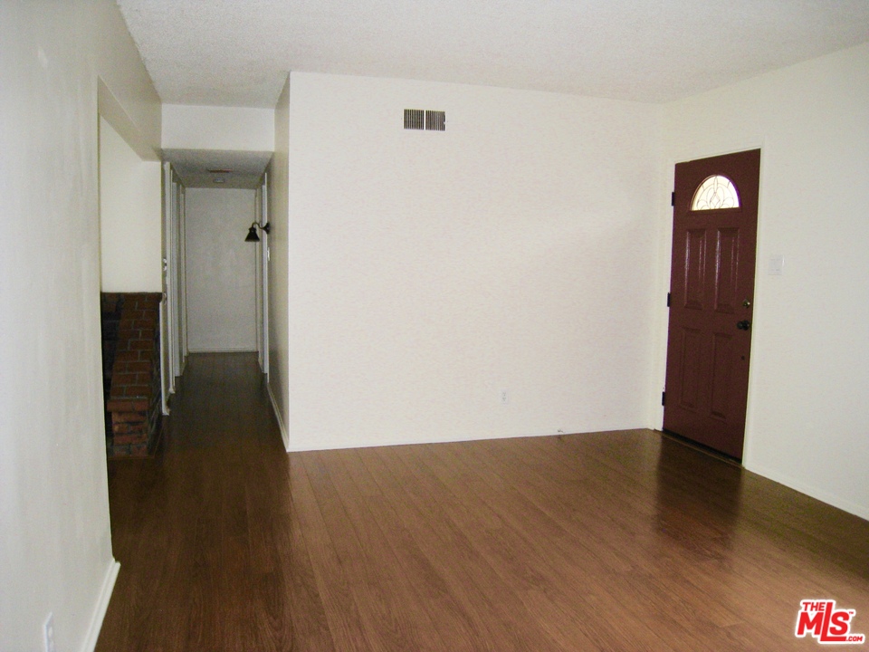 25072 Wiley Canyon Road Newhall, CA 91321 - Photo 8 of 45