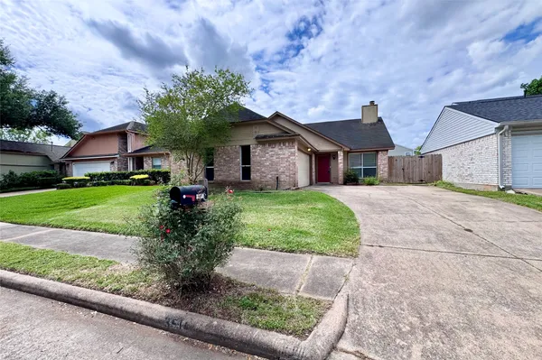 $1,895 | 3511 Palm Grove Drive, Missouri City, TX 77459