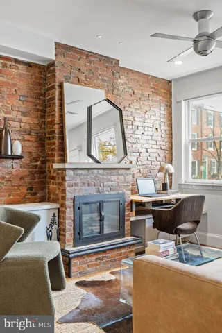 $550,000 | 526 South LeCount Street, Philadelphia, PA 19146