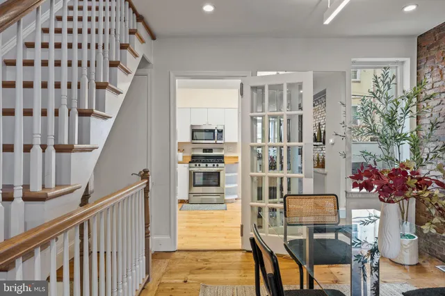 $550,000 | 526 South LeCount Street, Philadelphia, PA 19146