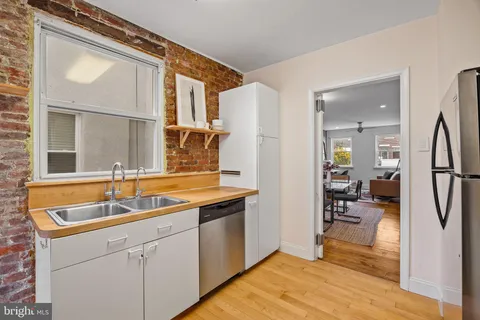 $550,000 | 526 South LeCount Street, Philadelphia, PA 19146