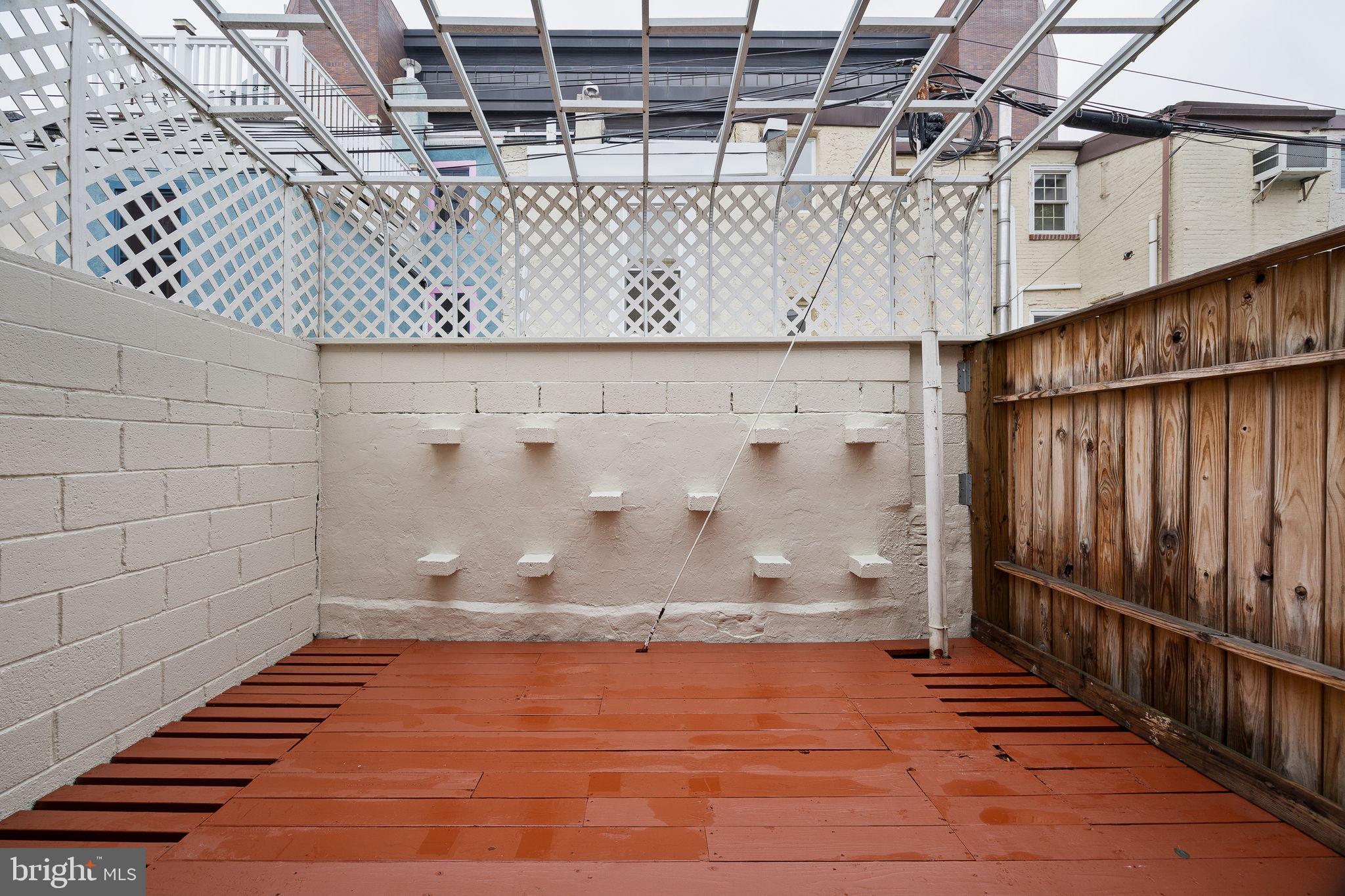 526 South LeCount Street Philadelphia, PA 19146 - Photo 26 of 51