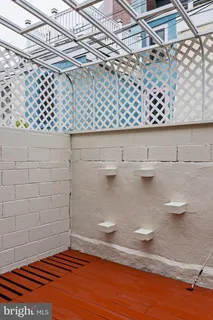 $550,000 | 526 South LeCount Street, Philadelphia, PA 19146