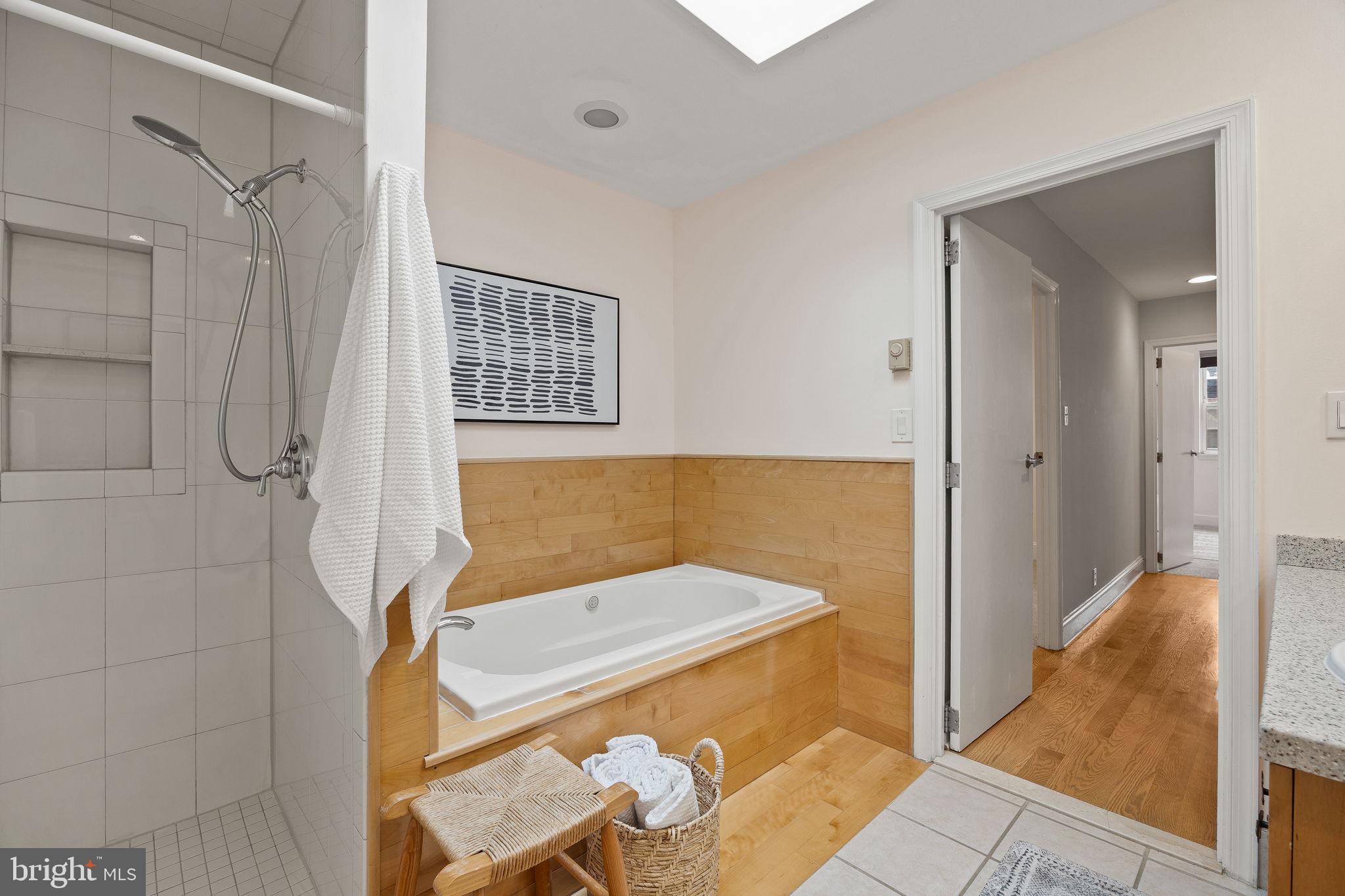 526 South LeCount Street Philadelphia, PA 19146 - Photo 31 of 51