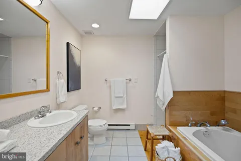 $550,000 | 526 South LeCount Street, Philadelphia, PA 19146