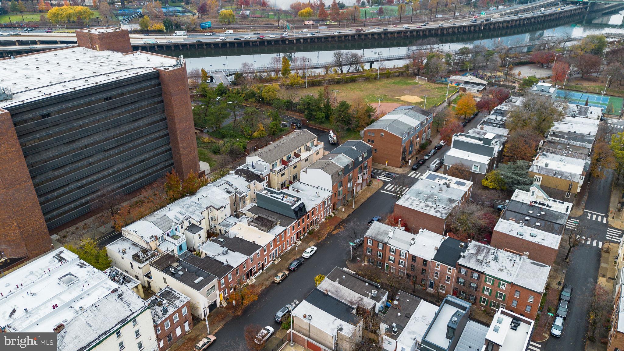 526 South LeCount Street Philadelphia, PA 19146 - Photo 49 of 51